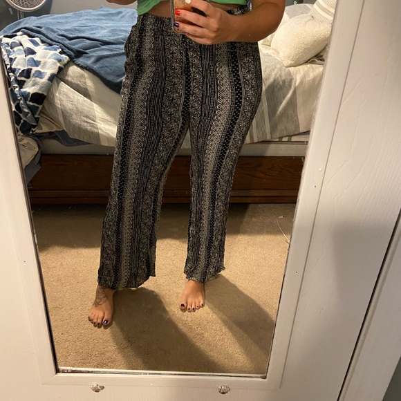Flowy Pants - Picture 6 of 6